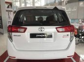 Cần bán Toyota Innova đời 2017, màu trắng, 700tr