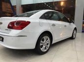 Bán Chevrolet Cruze đời 2017, màu trắng, giá 589tr