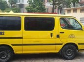 Bán Toyota Hiace đời 2006, màu vàng  