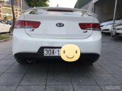 Cần bán lại xe Kia Forte Koup 1.6 đời 2010, màu trắng, nhập khẩu