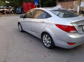 Bán Hyundai Accent đời 2014, màu bạc chính chủ, giá tốt