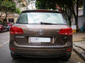 Chính chủ bán gấp Volkswagen Touareg 2015, màu nâu, xe nhập