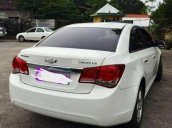 Cần bán xe Chevrolet Cruze LS 1.6 MT năm 2014, màu trắng xe gia đình