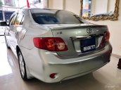 Bán Toyota Corolla năm 2010, màu bạc số tự động