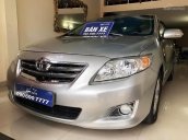 Bán Toyota Corolla năm 2010, màu bạc số tự động