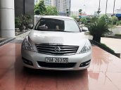 Cần bán gấp Nissan Teana đời 2011, màu bạc, nhập khẩu nguyên chiếc, 560 triệu