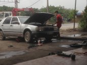 Cần bán gấp Nissan Maxima MT 1989, màu bạc