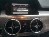 Cần bán gấp Mercedes 300 đời 2013, màu trắng, nhập khẩu