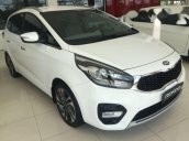 Cần bán Kia Rondo năm 2017, màu trắng, giá chỉ 689 triệu