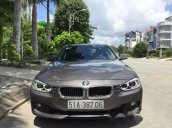 Bán BMW 3 Series 320i sản xuất 2012, màu xám xe gia đình