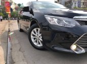 Cần bán gấp Toyota Camry 2.0E năm 2016, màu đen