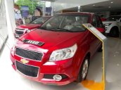 Bán ô tô Chevrolet Aveo 2017, màu đỏ