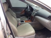 Cần bán gấp xe Toyota Camry 2.4LE 2008, lăn bánh 2010, nhập khẩu Mỹ