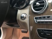 Bán xe Mercedes C250 2017 màu xanh, nội thất kem, chỉ trả 500 triệu nhận xe với gói vay cực ưu đãi