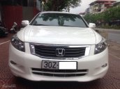 Cần bán Honda Accord 2.0 đời 2010, màu trắng, nhập khẩu chính chủ, 605tr