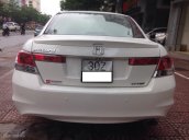 Cần bán Honda Accord 2.0 đời 2010, màu trắng, nhập khẩu chính chủ, 605tr