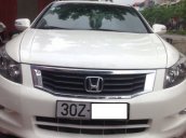 Xe Honda Accord 2.0AT năm 2010, màu trắng chính chủ, giá 605tr