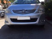 Bán ô tô Toyota Innova G đời 2010, màu bạc chính chủ, giá tốt