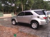 Bán gấp Toyota Fortuner G đời 2009, màu bạc số sàn