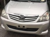 Bán xe Toyota Innova G đời 2011, màu bạc số sàn, 428tr