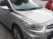 Cần bán xe Hyundai Accent 1.4 Blue AT sản xuất 2015, màu bạc  