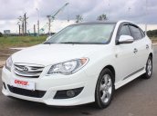 Cần bán Hyundai Avante 1.6 AT đời 2011, màu trắng, biển TP, giá cạnh tranh