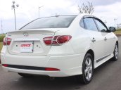 Cần bán Hyundai Avante 1.6 AT đời 2011, màu trắng, biển TP, giá cạnh tranh