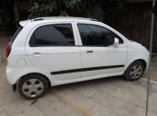 Bán gấp Chevrolet Spark đời 2009, màu trắng còn mới, giá 100tr