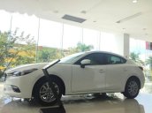 Cần bán xe Mazda 3 đời 2017, màu trắng, giá chỉ 660 triệu