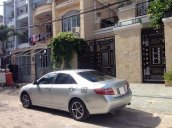 Cần bán Toyota Camry AT đời 2008, màu bạc, nhập khẩu xe gia đình, 565 triệu