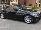 Bán gấp xe BMW 3 series 325i đời 2010, màu đen