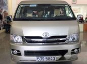 Bán xe Toyota Hiace đời 2009, màu kem (be) như mới, 420 triệu