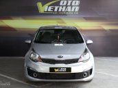 Bán ô tô Kia Rio 1.4MT 2015, màu bạc