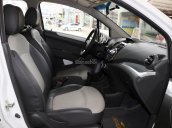 Bán xe Chevrolet Spark Van 1.0AT đời 2015, màu trắng, giá 280tr