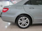 Bán xe Mercedes E250 sản xuất 2009, màu xám