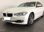 Bán xe BMW 320i đăng kí 2014, màu trắng, chính chủ, được bảo dưỡng định kì tại hãng