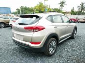 Cần bán xe Hyundai Tucson 2.0 ATH đời 2017, màu ghi vàng  