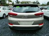 Cần bán xe Hyundai Tucson 2.0 ATH đời 2017, màu ghi vàng  