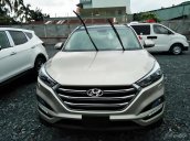 Cần bán xe Hyundai Tucson 2.0 ATH đời 2017, màu ghi vàng  