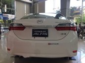 Cần bán Toyota Corolla Altis 1.8 CVT đời 2017, màu trắng