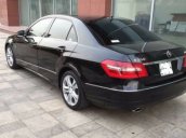 Bán Mercedes E-Classe AT đời 2010, màu đen số tự động