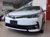 Cần bán Toyota Corolla Altis 1.8 CVT đời 2017, màu trắng