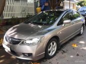 Cần bán xe Honda Civic 1.8 AT đời 2010, màu bạc xe gia đình