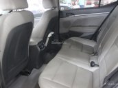 Bán Hyundai Elantra GLS 1.6AT đời 2016, màu trắng, Số tự động