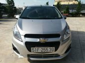 Bán ô tô Chevrolet Spark LS năm 2015, màu bạc còn mới  