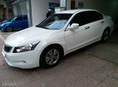 Honda Accord 2.0 sản xuất 2010, màu trắng, biển Hà Nội