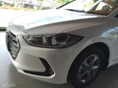 Bán xe Hyundai Elantra 1.6MT 2017, màu trắng, mới 100%, giá từ 555 triệu, góp đến 85% xe, xe ở Đắk Nông, Đắk Lắk