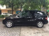 Cần bán xe Mercedes ML350 sản xuất năm 2007, màu đen, nhập khẩu