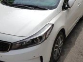 Bán Kia Cerato đời 2017, màu trắng số tự động, giá 620tr