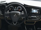 Bán xe 7 chỗ Mitsubishi Outlander 2.0 tại Quảng Bình